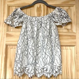 Lumiere Lace Off-the-shoulder Top Blouse Scallop hem/sleeve